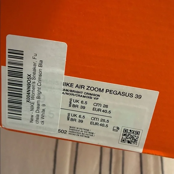 Nike Air Zoom Pegasus 39 Sneakers - Picture 2 of 2